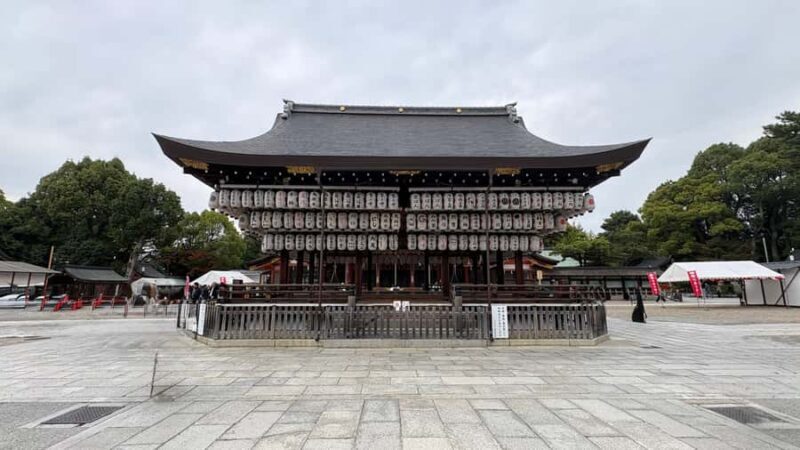 Kyoto: Geisha Area & Yasaka Shrine Walk (Eng & Arabic) Guide - Why This Tour Might Be Perfect for You