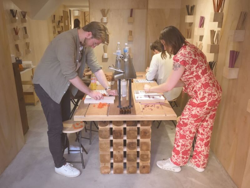 Kyoto Gion Chopsticks Crafting: 12 Woods & Engraving No Extra Fees - Who should book this Gion craft session?