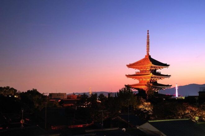 Kyoto: Gion District at Night Guided Group Walking Tour - Tour Experience