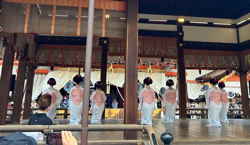 Kyoto Gion Geisha 2-Hour Cultural Tour with Hidden Gems - Should you book it?