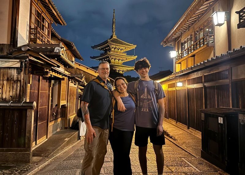 Kyoto Gion Night Tour: Exploring the Geisha District and Hidden Gems - What to know before you book