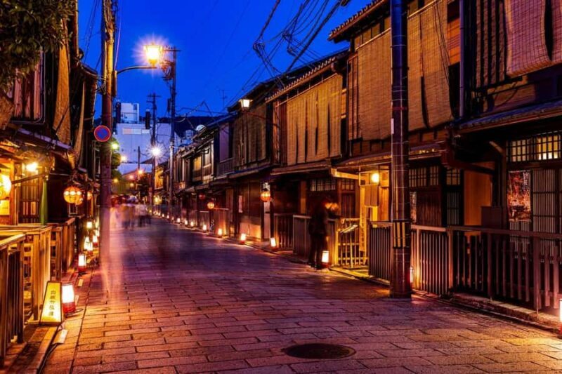 Kyoto: Gion Night Walk of Daily Life & Geisha Culture - An In-Depth Look at the Gion Night Walk Experience