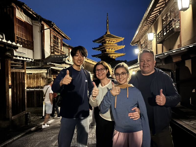 Kyoto Gion Small-Group Night Walk with Local Students - What the shrine and side-street stops add