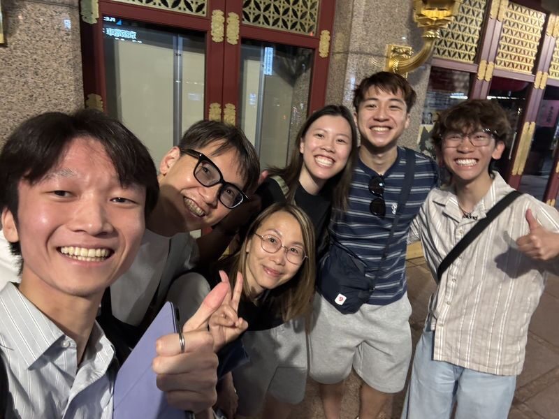 Kyoto Gion Small-Group Night Walk with Local Students - Timing, walking pace, and what to expect