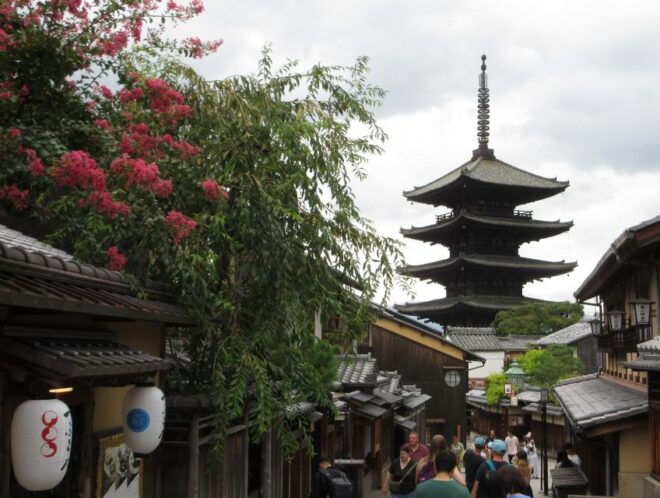 Kyoto: Golden Pagoda, Bamboo, Kiyomizu, Geisha (Italian) - An Encounter With Geisha in Gion-Kobu