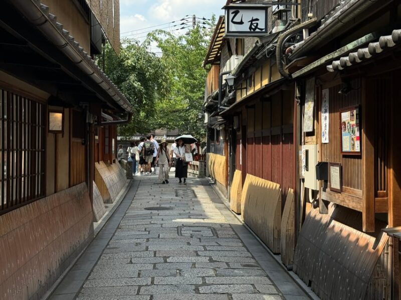 Kyoto: Half-Day Private Tour Gion Geisha District & Kiyomizu - Exploring Gion: The Heart of Kyoto’s Geisha Culture