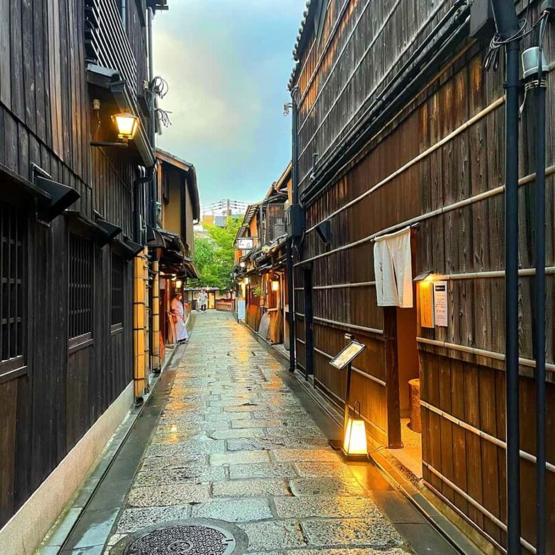 Kyoto Heritage Walk: Temples, Traditions & Timeless Streets - Good To Know