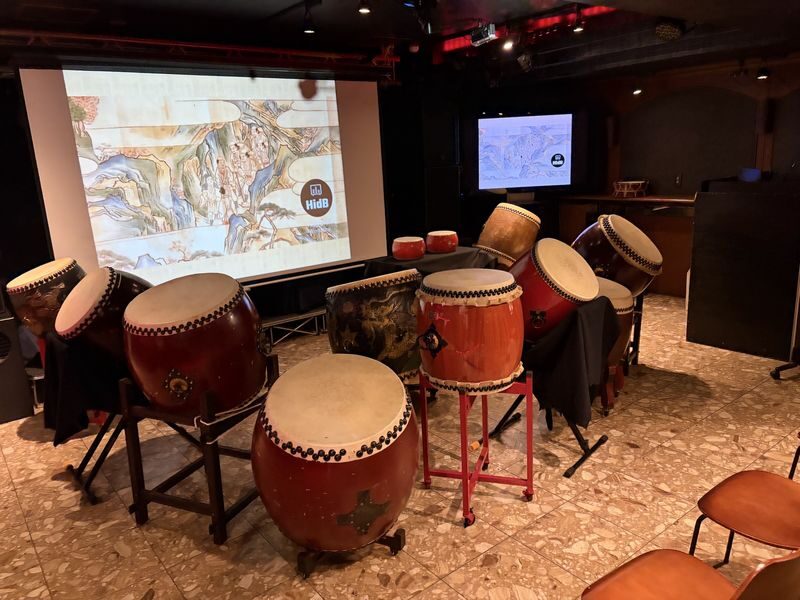 Kyoto: Japanese Taiko Drum Workshop in Gion - Putting the beat together as a group