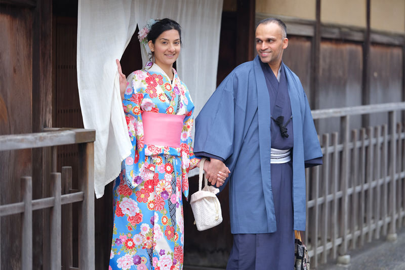 Kyoto Kimono Rental CHAMATSU: Kimono Rental Experience - Couples and families should check the package details
