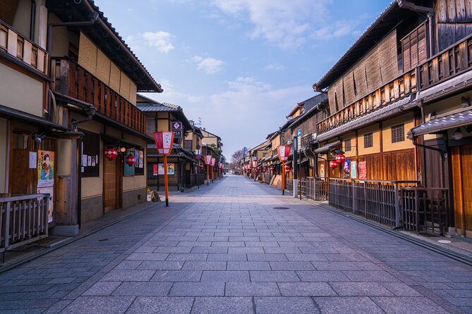 Kyoto Kimono Rental Experience and Maiko Dinner Show - Duration and Meeting Point