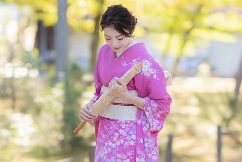 Kyoto Kimono Rental Experience & Japanese Makeover & Photoshoot (Provided by Ookini Arashiyama Store) - Photography: a separate choice, not a sure thing