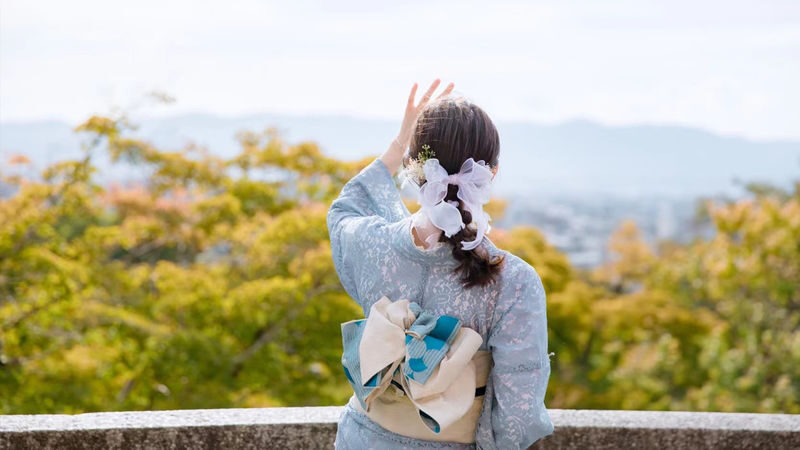 Kyoto Kimono Rental Experience (Optional Elegant Hairstyle/Japanese Makeup/Photography) (Ookini Kimono Rental Yasaka Shrine Gion Store) - Photography can turn the outfit into a keepsake