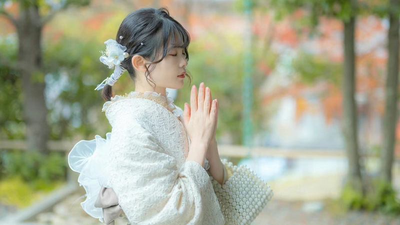 Kyoto Kimono Rental Experience (Optional Elegant Hairstyle/Japanese Makeup/Photography) (Ookini Kimono Rental Yasaka Shrine Gion Store) - Who will enjoy this Kyoto outfit stop