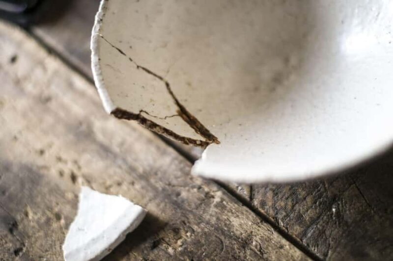 Kyoto: Kintsugi-Inspired Ceramic Repair with Gold Finish - The Sum Up