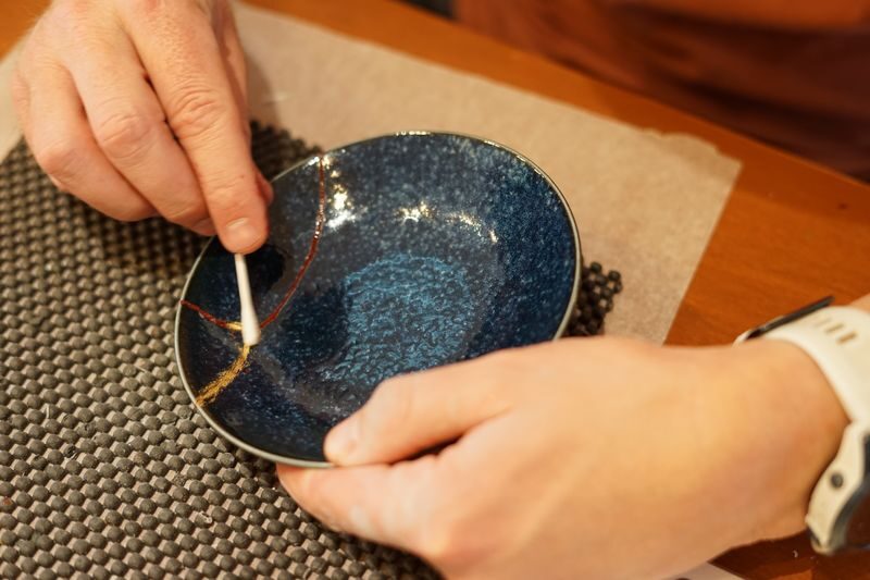 Kyoto: Kintsugi Workshop in Gion - Japanese Gold Repair - A small craft class with a lasting idea