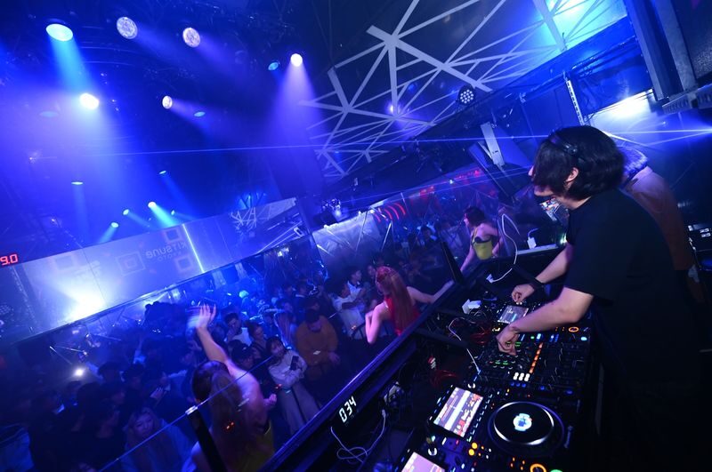 Kyoto: KITSUNE Nightclub Admission Ticket (For Foreign) - Passport, age, clothing, and tattoo checks