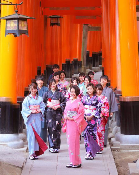 Kyoto Kiyomizu-dera Temple : Kimono Rental SHIKI SAKURA - Enhancing Your Kimono Experience