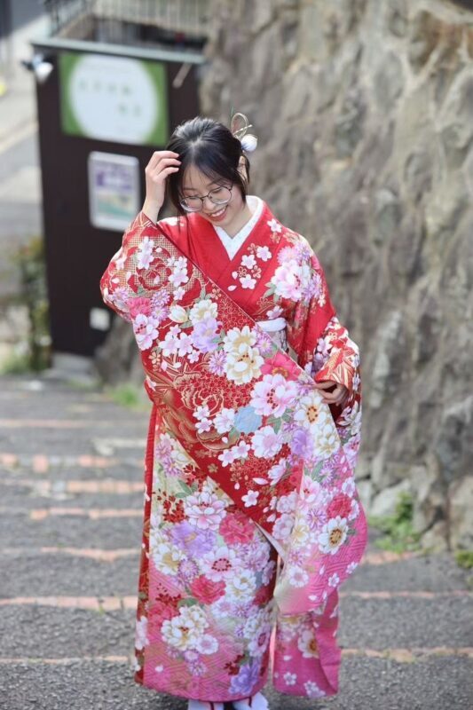 Kyoto Kiyomizu-dera Temple | Kimono, Yukata, Furisode Rental Experience, Japanese Makeup, Photography Service | (2-minute walk to Kiyomizu-dera Temple) - Photography and makeup need separate planning