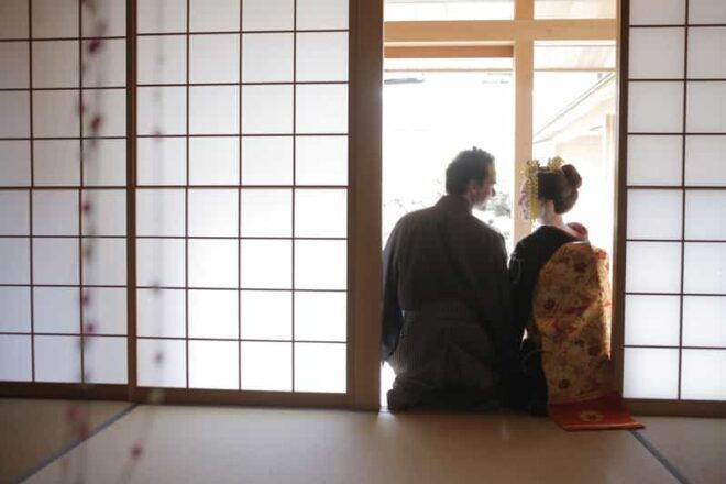 Kyoto Kiyomizu Temple : Maiko and Samurai Couple Photoshoot - Professional Photography Services