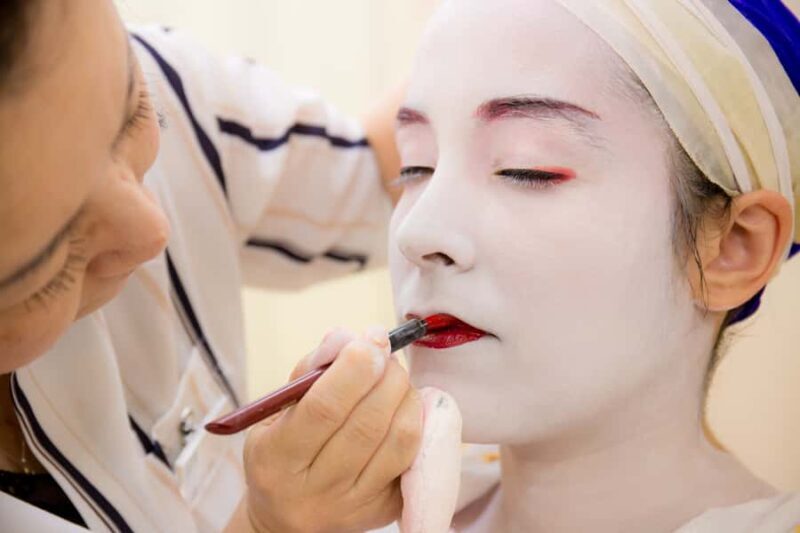 Kyoto: Maiko Makeover: 2-Hour Experience & Photoshoot - Who Is This Tour Best For?