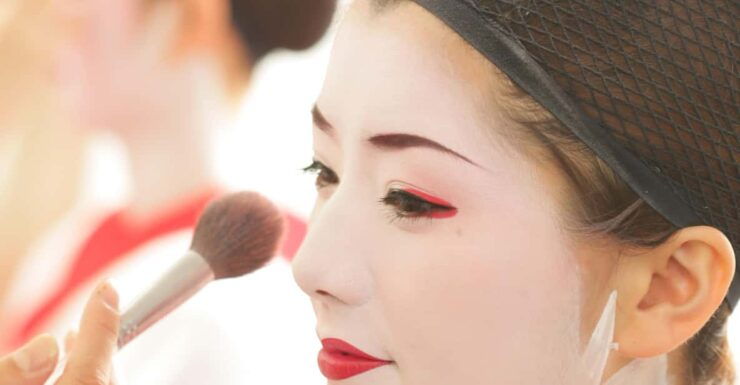 Kyoto: Maiko Makeover and Photoshoot Experience (Women Only) - Good To Know
