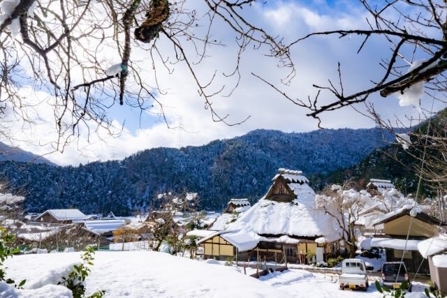 Kyoto Miyama Thatched Village Winter Lanterns Tour from Osaka - Miyama’s winter lantern event, with a weather caveat