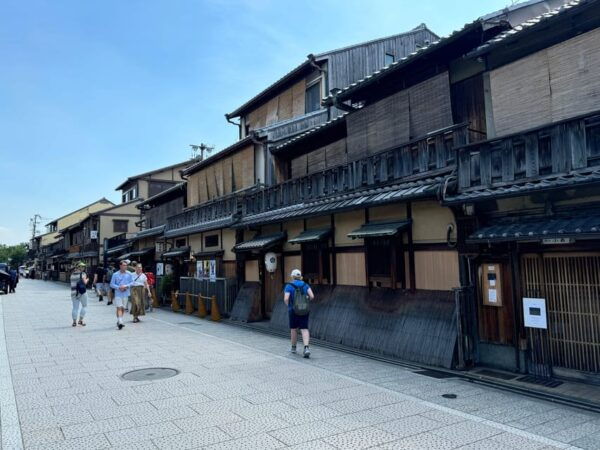 Kyoto: Must-See 6 Spots 1-Day Guided Tour Fushimi to Kinkaku - Nijo Castle
