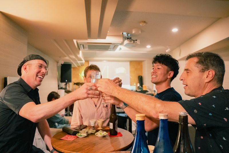Kyoto Night Pub Crawl: Pontocho & Gion Hidden Alley Bars Tour - Who will enjoy this Kyoto night out