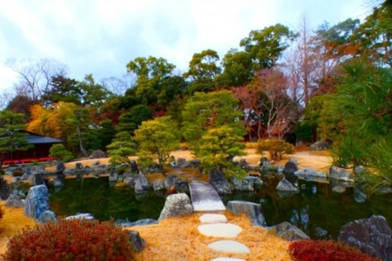 Kyoto: Nijo Castle Admission / World Heritage Guided Tour - Should you book Nijo Castle with a guide?