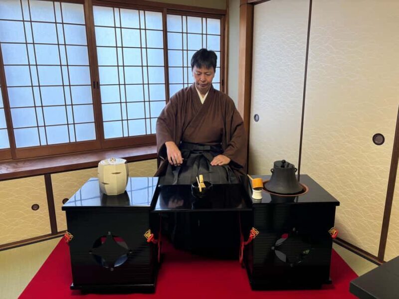 Kyoto Ninenzaka: Tea Ceremony in Old Townhouse with Chairs - Practical Details and What to Expect