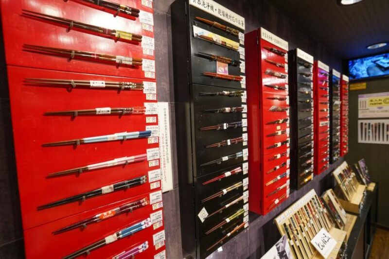 Kyoto: Nishiki Market Brunch Walking Tour-7 Tastings+Brunch - A Closer Look at the Kyoto Nishiki Market Brunch Tour