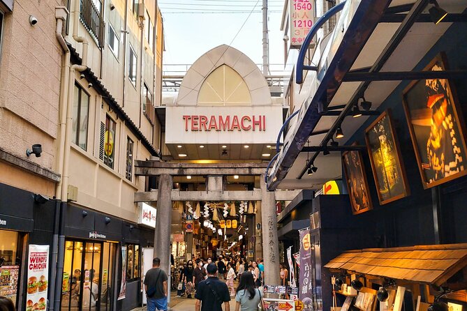 Kyoto Nishiki Market & Depachika: 2-Hours Food Tour With a Local - Local Guide Experience