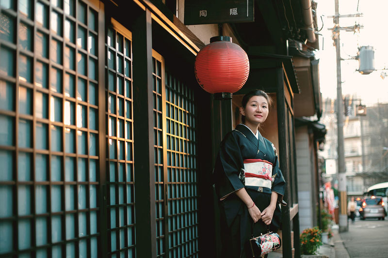 Kyoto Photography Services - A Kyoto portrait session, not a sightseeing tour