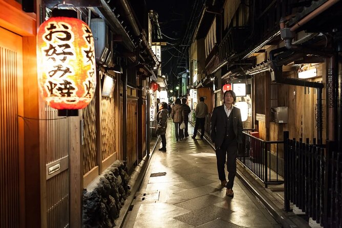 Kyoto : Pontocho All-Including Evening Local Food Tour Adventure - Local Food Tastings
