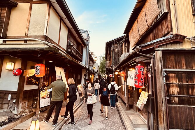 Kyoto : Pontocho All-Including Evening Local Food Tour Adventure - Common Questions