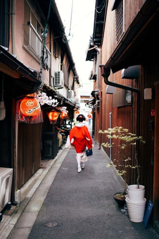 Kyoto: Private Gion Walking Tour with Matcha - The Matcha Experience: A Casual But Authentic Tea Moment