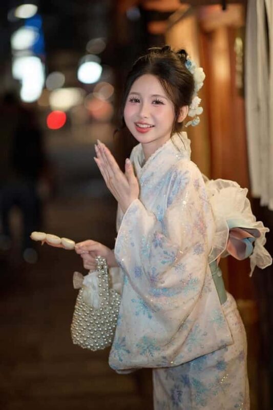 Kyoto: Professional Photography & Guided Walking Tour - Analyzing the Cost and Value