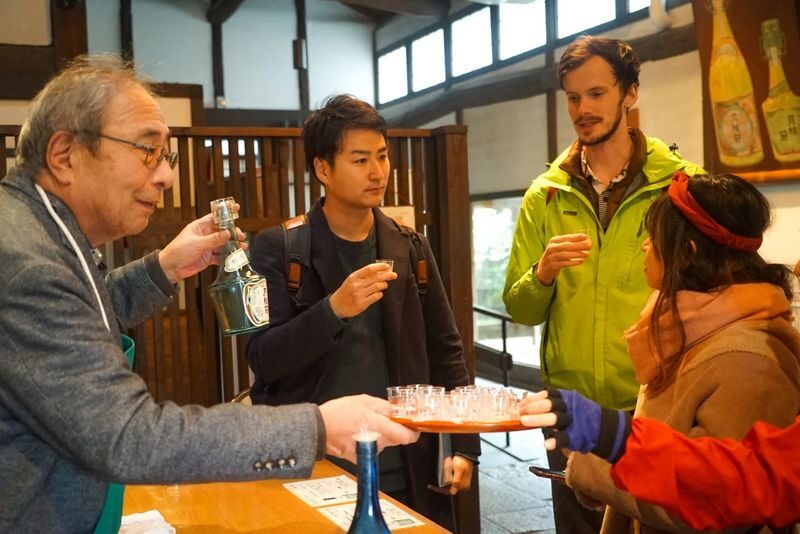 Kyoto Sake Tour in Fushimi: 18 Sake Tastings & Historic Breweries - Making sense of the sake tasting