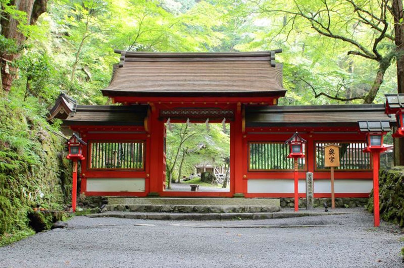 Kyoto Sanzen-in, Kifune Shrine, and Arashiyama Small Group Day Tour (Driver-Guide Service) - Kifune Shrine and the mountain side of Kyoto