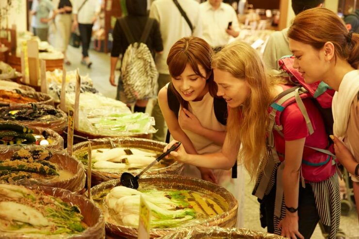 Kyoto: Shimogamo Shrine & Nishiki Market Bus Tour - Good To Know