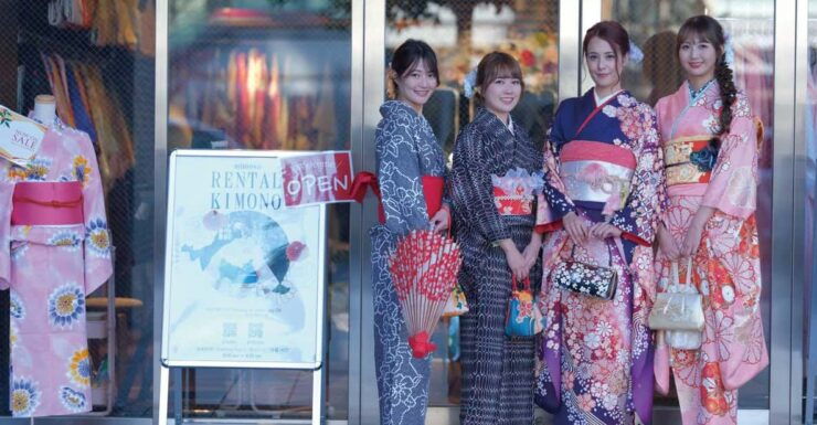 Kyoto Sightseeing in a Beautiful KIMONO (near Kyoto Station) - Good To Know