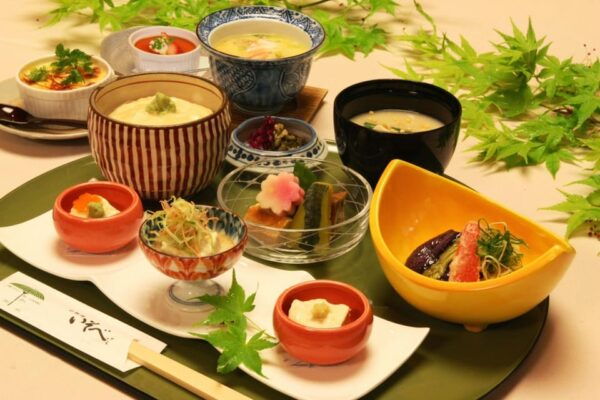 Kyoto Top Highlights Full-Day Trip From Osaka - Inclusions and Amenities