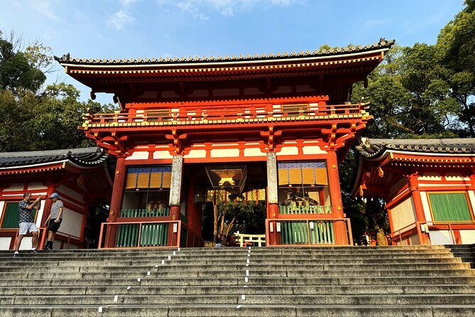 Kyoto: Yasaka Shrine, Gion & Nishiki Market Walking Tour - The Guide’s Role and Authentic Insights