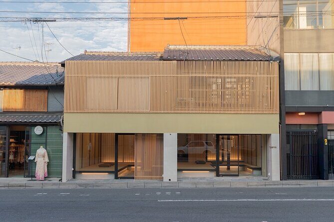 Kyoto Yuzen Dyeing Workshop in Tatami Room - Why This Tour Stands Out