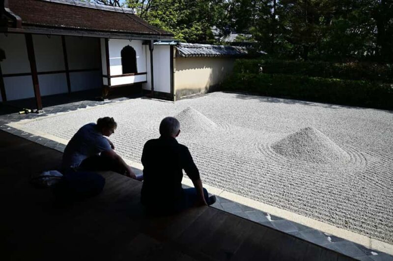 Kyoto: Zen & Culture Photo Walk with Tea - Good To Know