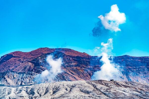 Kyushu: Aso Volcano, Onsen, & Kumamoto Castle Full-Day Trip - Tips for a Great Experience
