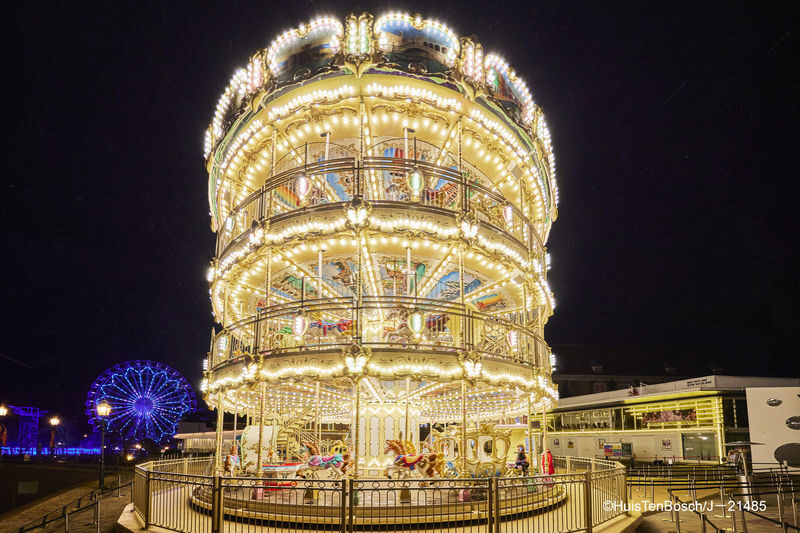 Kyushu Huis Ten Bosch Dream Fireworks Day Tour -Optional Ticket - What the price buys, and what it does not