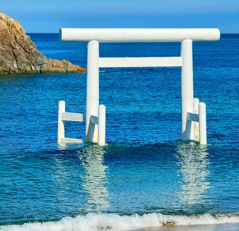 Kyushu Itoshima Popular Route: Itoshima Meoto Iwa & Angel Wing & Ichiran Ramen & Shiraito Falls & Dazaifu & Yanagawa River Cruise 1-Day Tour - A full day that trades flexibility for convenience