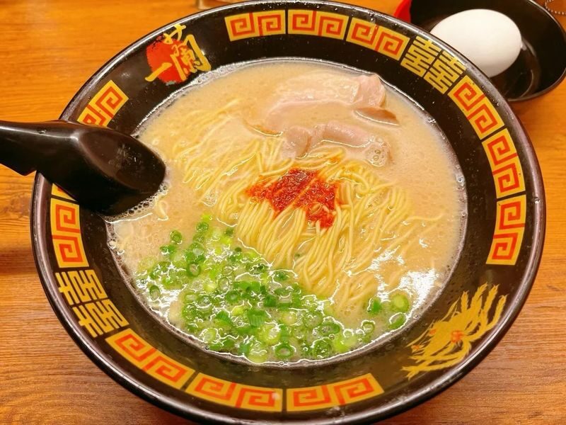 Kyushu Itoshima Popular Route: Itoshima Meoto Iwa & Angel Wing & Ichiran Ramen & Shiraito Falls & Dazaifu & Yanagawa River Cruise 1-Day Tour - Miyajidake Shrine and the final stretch