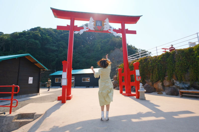 Kyushu: Mojiko & Karato Market & Tsunoshima Bridge & Motonosumi Shrine Day Trip (From Fukuoka) - Should you book this Fukuoka day trip?